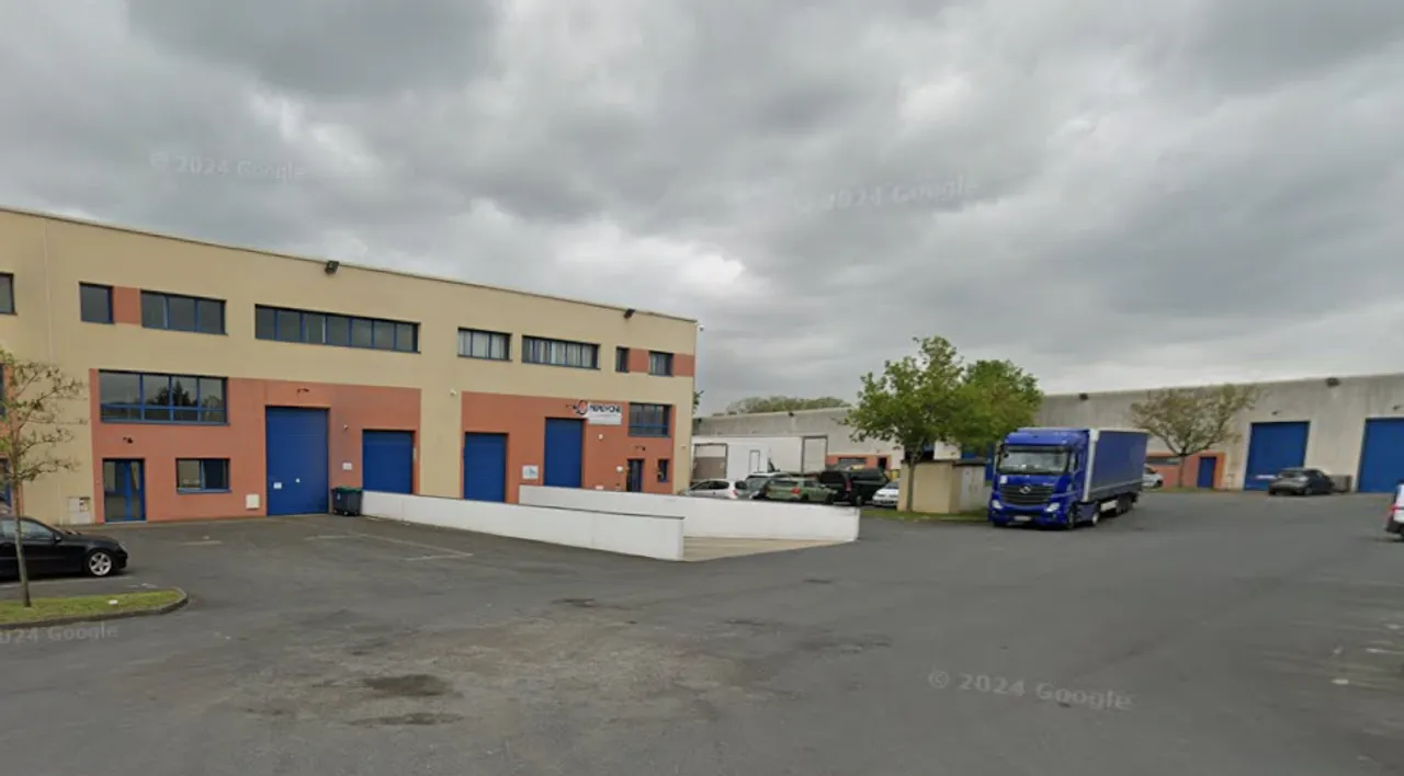 logistics - Light Industrial Premises / Offices For Rent - gallery - 5