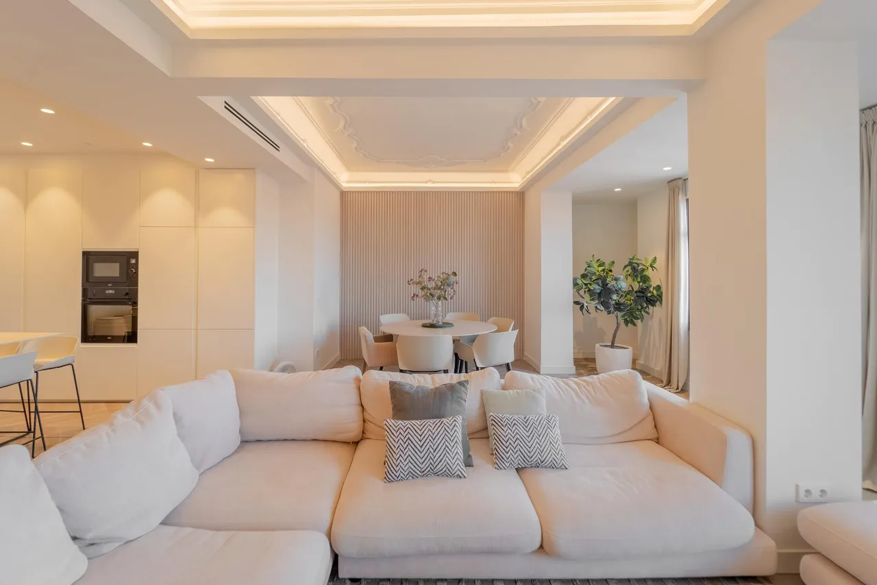living - Piso de 126m² en alquiler en El Mercat, Valencia - gallery - 6