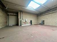 logistics - Light Industrial Premises / Offices For Rent - gallery thumbnail - 1