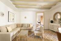 living - 87m² apartment for sale in Gótico, Barcelona - gallery thumbnail - 5