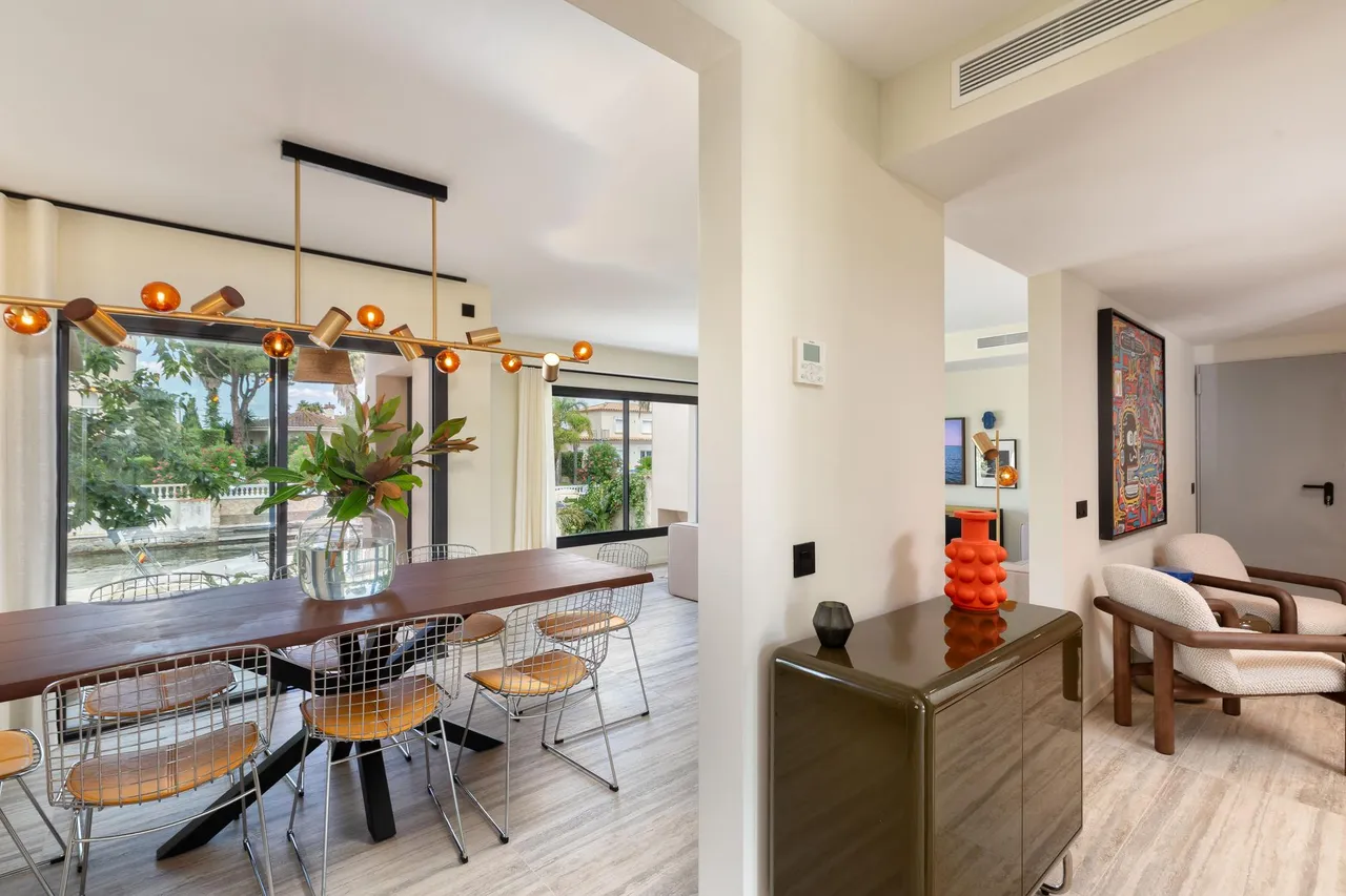 living - 180m² house / villa for sale in Empuriabrava, Costa Brava - gallery - 6
