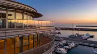living - Levante waterfront - gallery thumbnail - 6