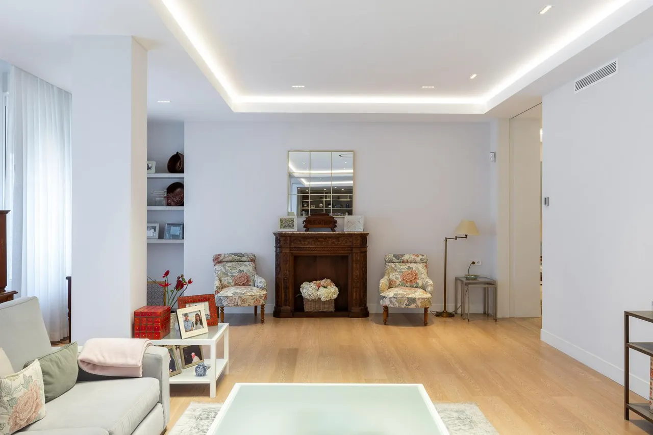 living - Piso de 376m² en venta en Sant Francesc, Valencia - gallery - 5