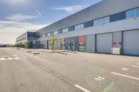 logistics - Activités / Bureaux À Louer - gallery thumbnail - 1