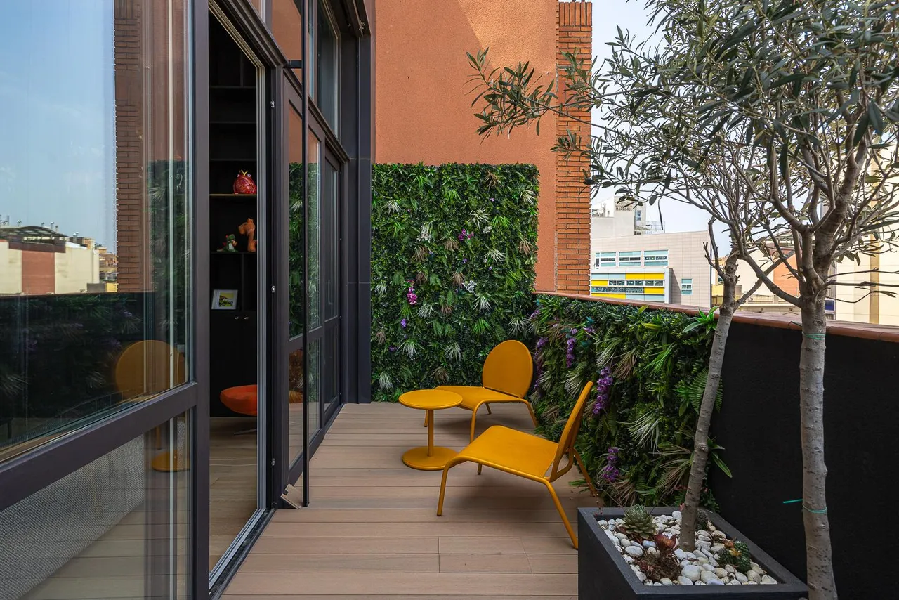 living - Ático de 130m² en venta en Eixample Izquierdo, Barcelona - gallery - 5
