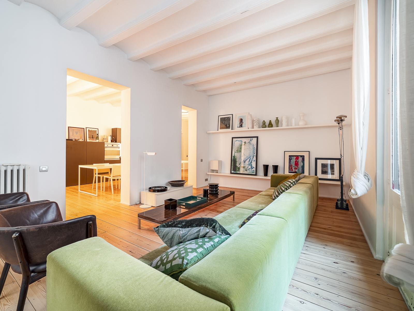 living - 146m² apartment for sale in El Born, Barcelona - gallery thumbnail - 5