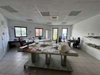 logistics - Activités / Bureaux À Vendre - gallery thumbnail - 8