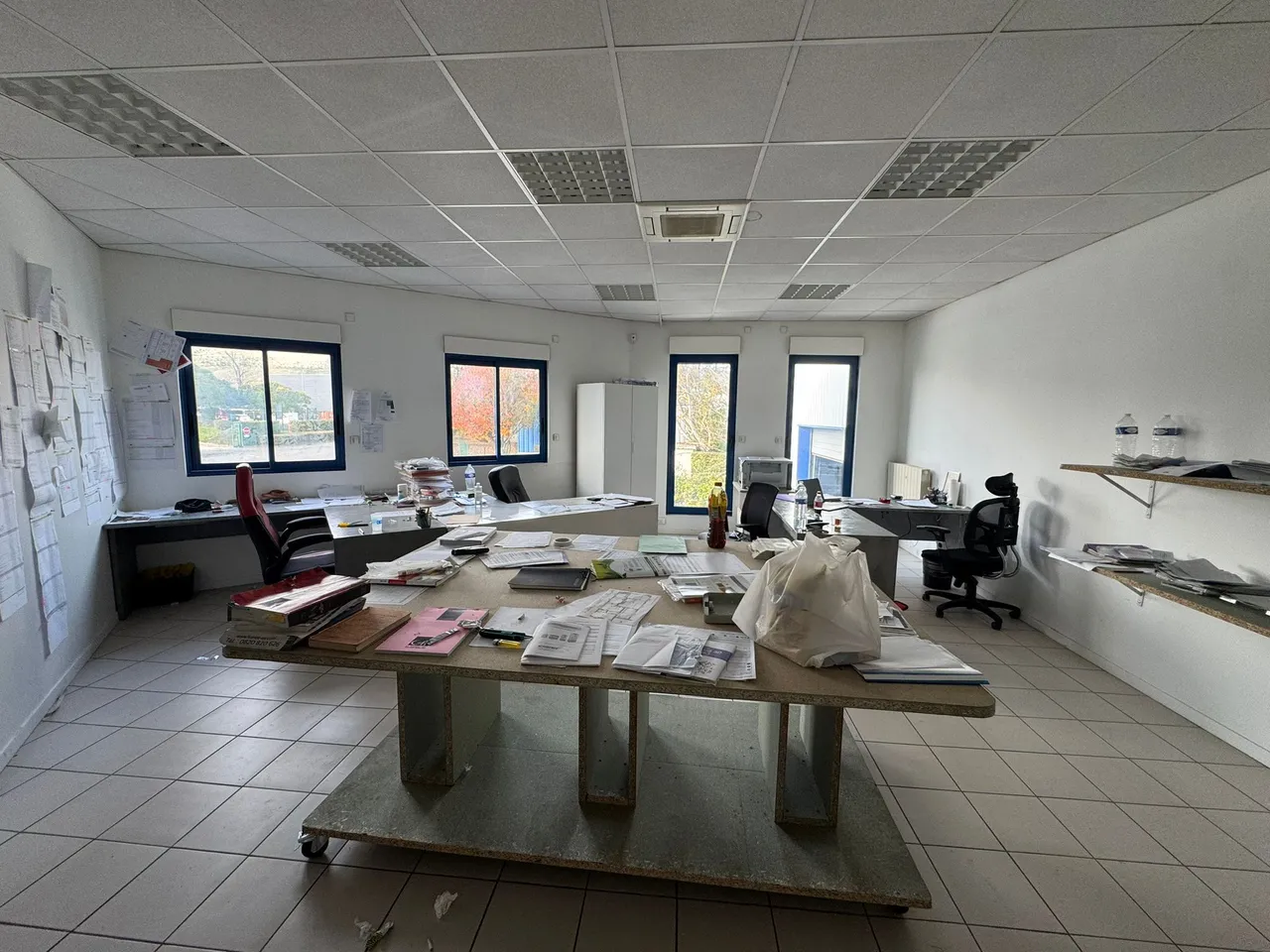 logistics - Light Industrial Premises / Offices For Sale - gallery - 8
