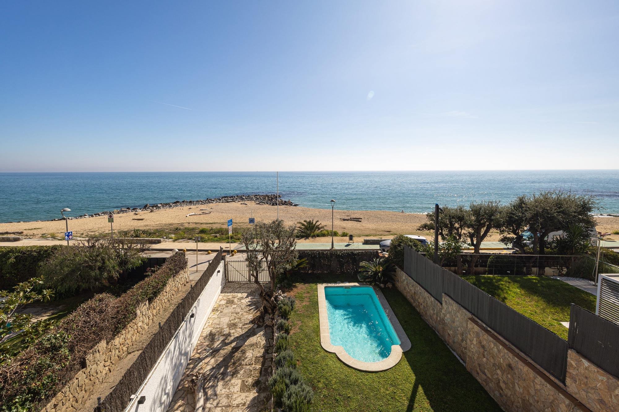 living - Casa / villa de 443m² en alquiler en Caldes d'Estrac - gallery thumbnail - 3