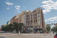 living - Piso de 252m² en venta en Almagro, Madrid - gallery thumbnail - 8