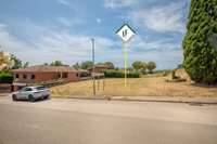 living - 1,163m² plot for sale in El Gironés, Girona - gallery thumbnail - 9