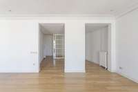 living - Piso de 140m² en alquiler en Palacio, Madrid - gallery thumbnail - 6