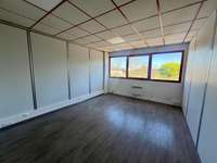 logistics - Activités / Bureaux À Louer - gallery thumbnail - 7
