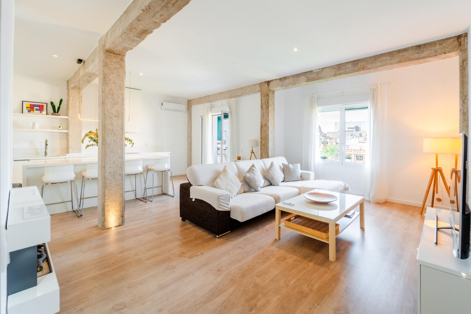 living - Piso de 101m² en alquiler en Playa Malvarrosa/Cabanyal - gallery thumbnail - 2