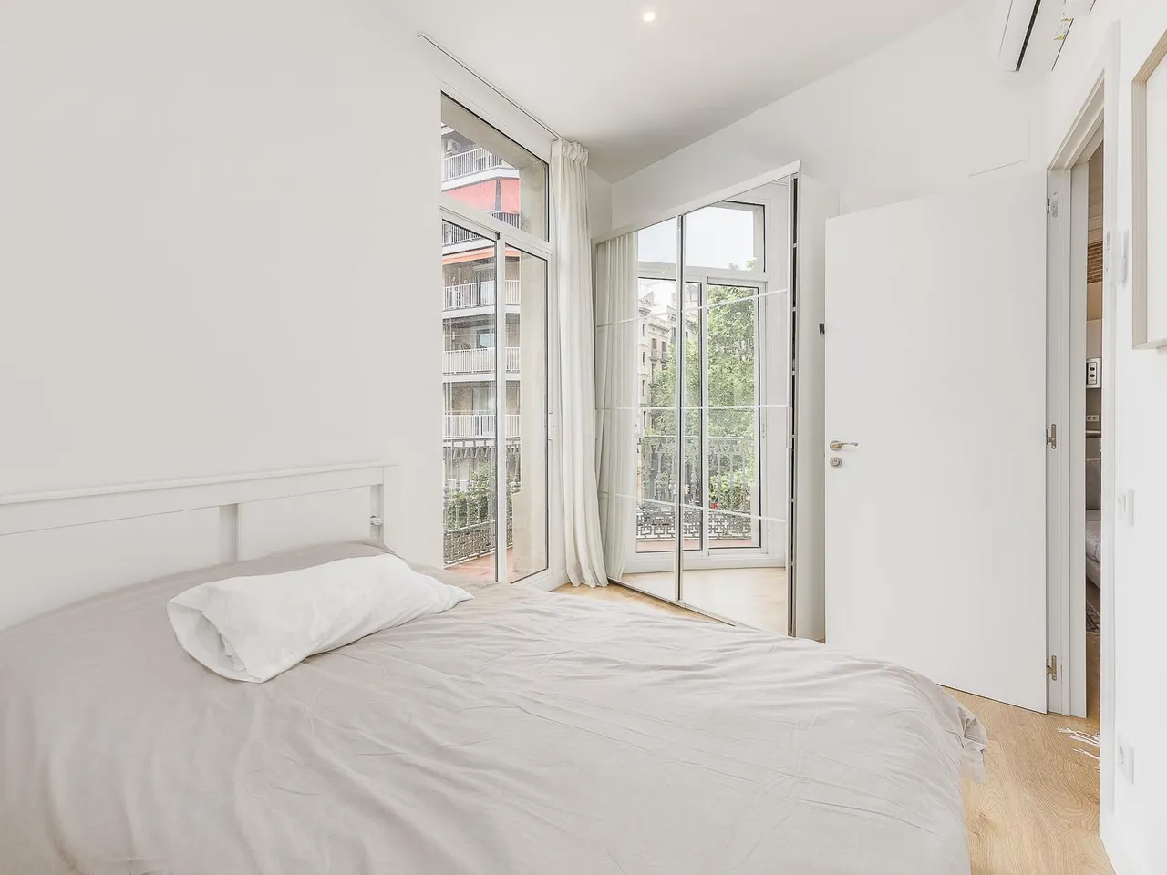 living - 95m² apartment for sale in Eixample Right, Barcelona - gallery - 10