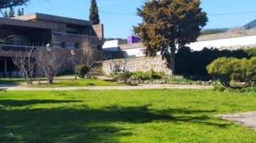 living - 10,500m² plot for sale in Sierra de Madrid, Madrid - featured