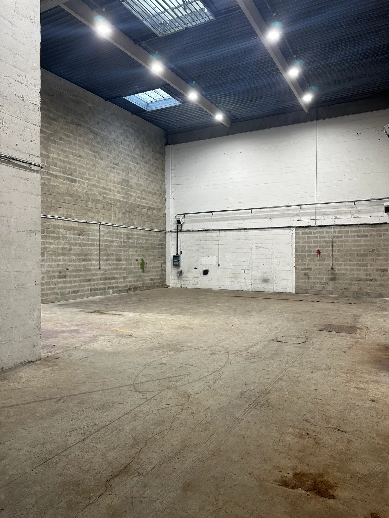 logistics - Activity Facility For Rent - gallery - 5