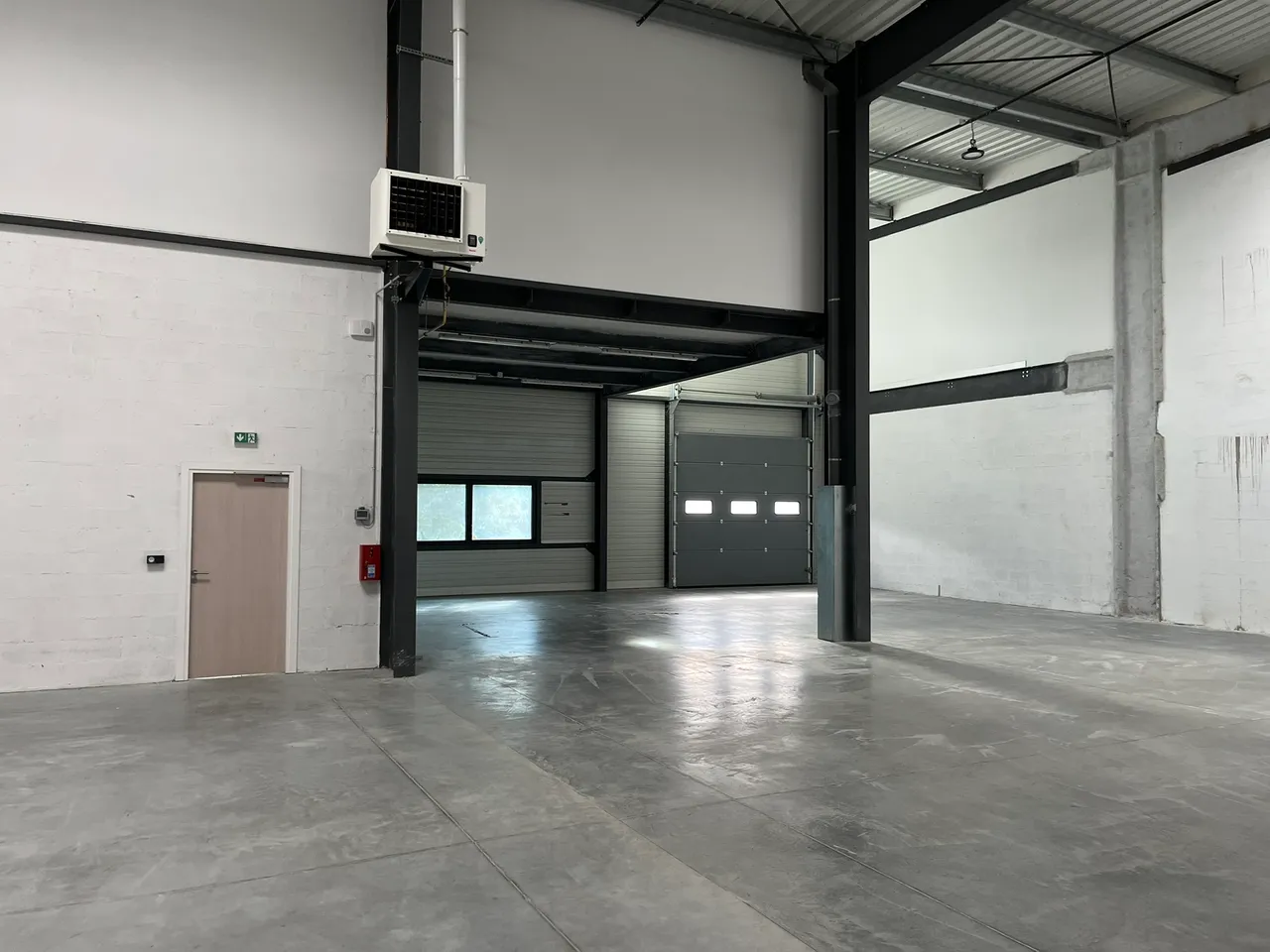 logistics - Activity Facility For Rent - gallery - 3