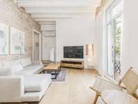 living - 95m² apartment for sale in Eixample Right, Barcelona - gallery thumbnail - 3