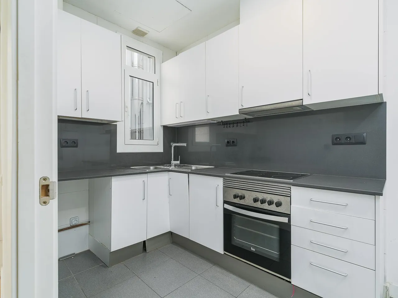 living - 91m² apartment for sale in Eixample Right, Barcelona - gallery - 9