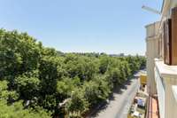 living - Piso de 225m² en alquiler en Cortes / Huertas, Madrid - gallery thumbnail - 6
