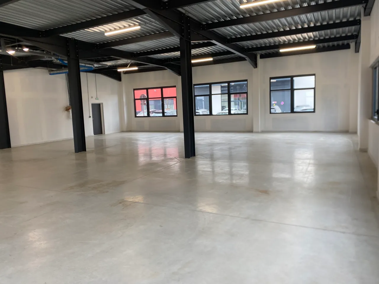 logistics - Local d’activités À Louer - gallery - 6