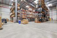 logistics - Entrepôt / Bureaux À Louer - gallery thumbnail - 1