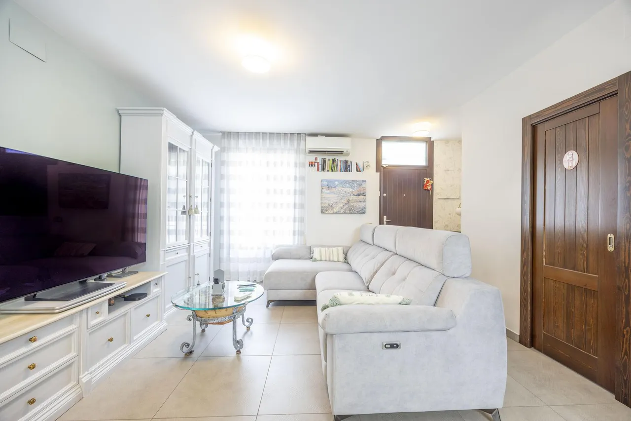 living - Casa / villa de 163m² en venta en El Pla del Real, Valencia - gallery - 5