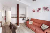 living - 55m² apartment for rent in Cortes / Huertas, Madrid - gallery thumbnail - 5