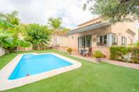 living - 332m² house / villa for sale in Bétera, Valencia - gallery thumbnail - 6