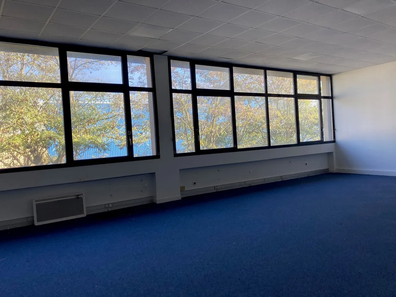 logistics - Light Industrial Premises / Offices For Rent - gallery - 2