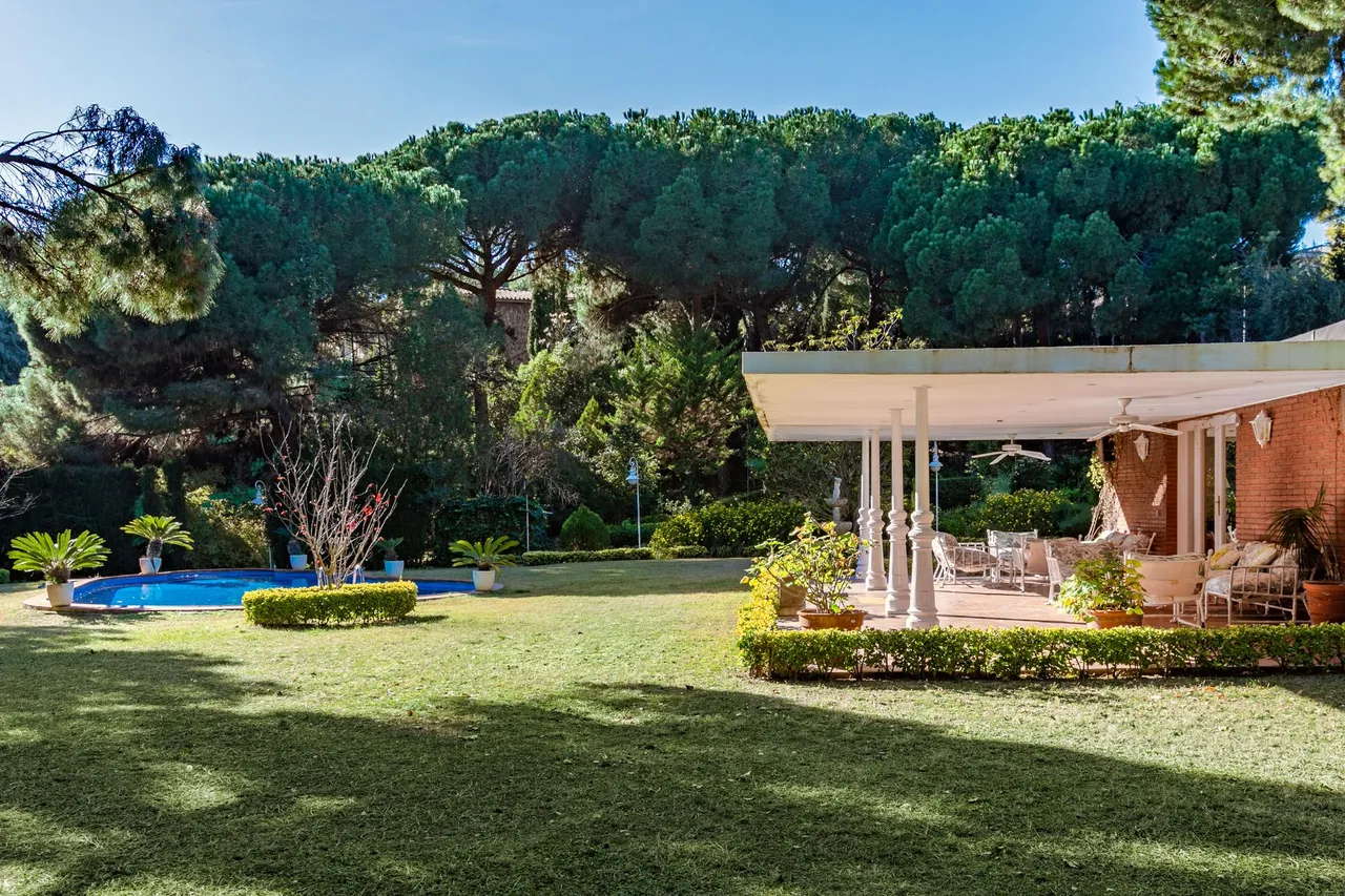 living - 2,260m² house / villa for sale in Sant Andreu de Llavaneres - gallery - 9
