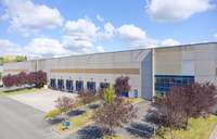 logistics - Logistics Warehouse For Rent - gallery thumbnail - 2