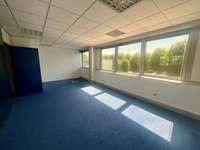 office - Bureaux À Louer - gallery thumbnail - 5