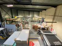 logistics - Activités / Bureaux À Louer - gallery thumbnail - 2