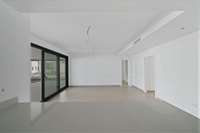 living - 152m² apartment with 100m² garden for sale in East Marbella - gallery thumbnail - 5