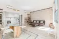 living - Piso de 90m² en venta en Gótico, Barcelona - gallery thumbnail - 1