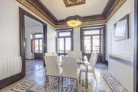 living - Piso de 242m² en venta en El Mercat, Valencia - gallery thumbnail - 1