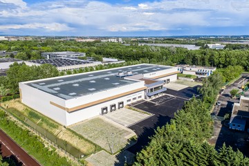logistics - Light Industrial Premises / Offices For Rent - featured