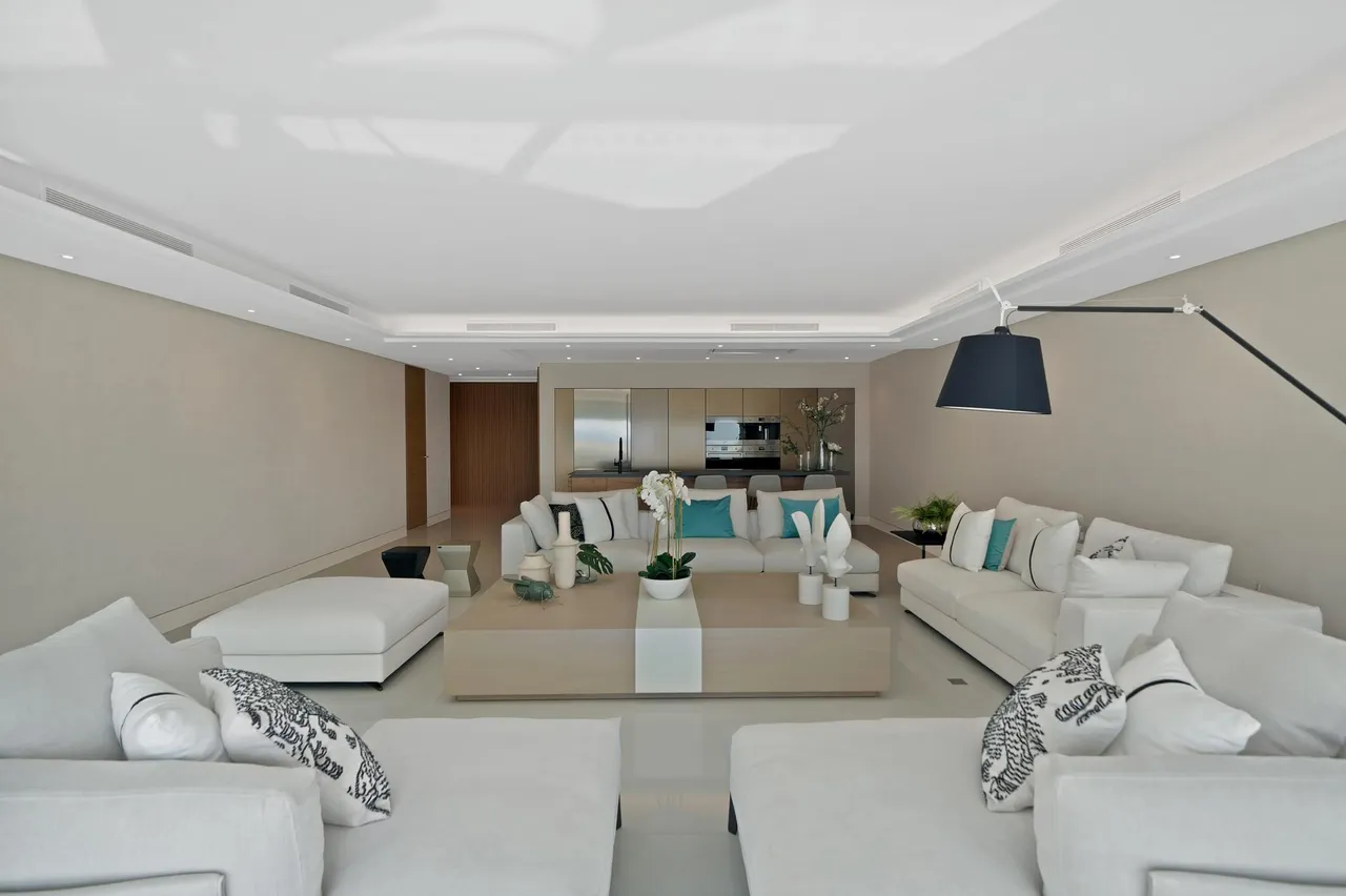 living - 257m² apartment with 37m² terrace for sale in Puerto Banús - gallery - 3