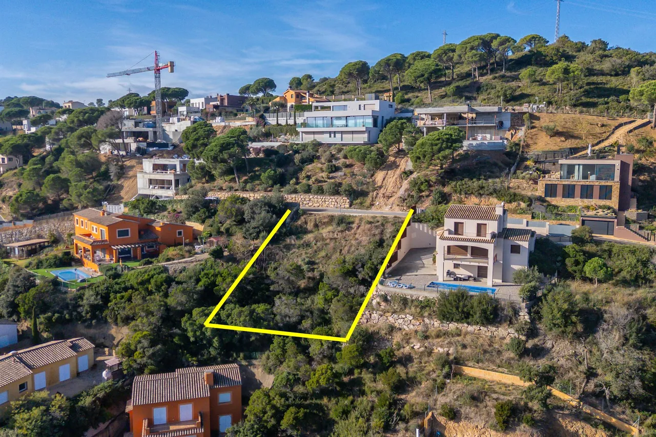 living - 726m² plot for sale in Sa Riera, Costa Brava - gallery - 4