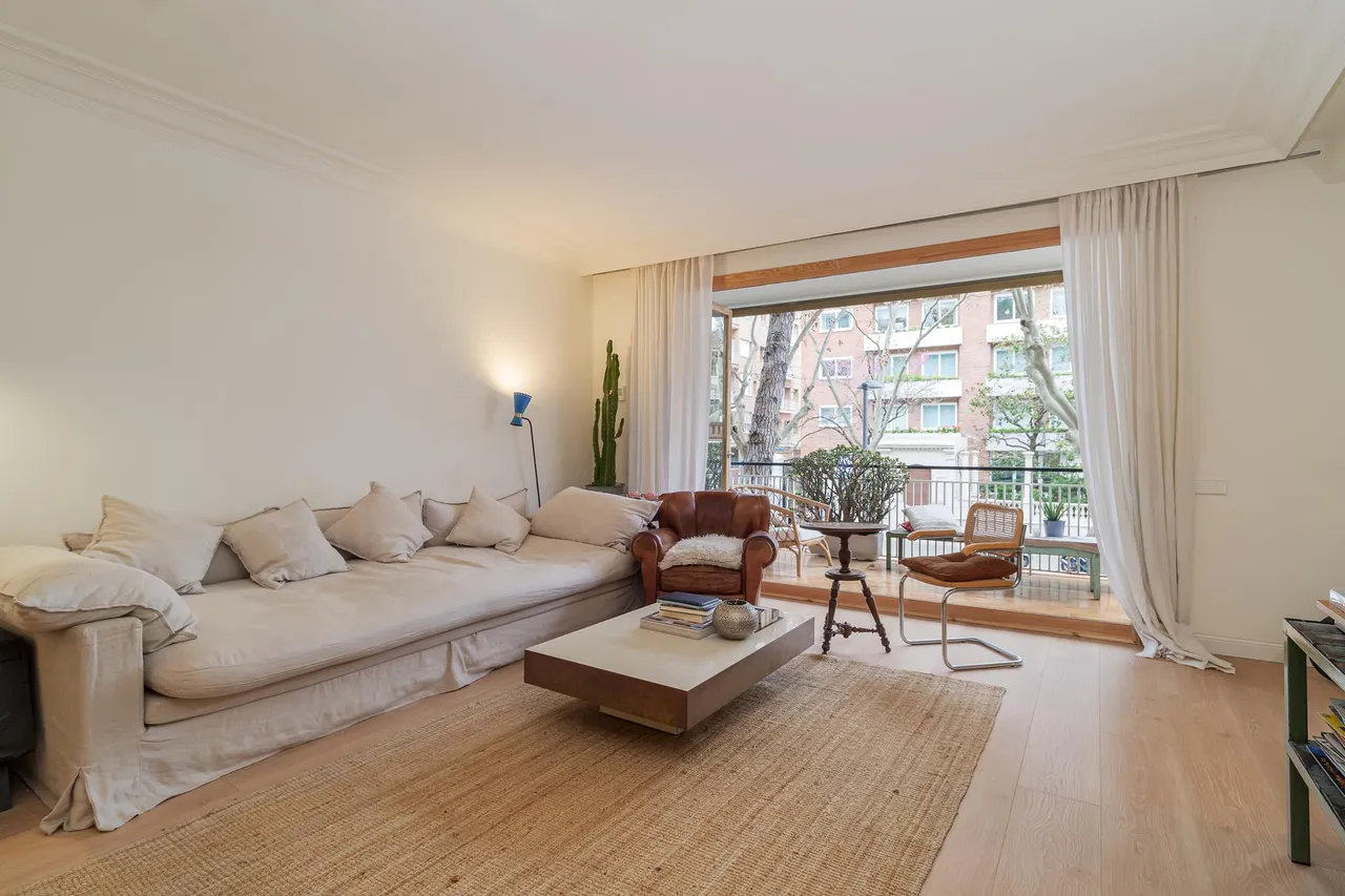 living - 180m² apartment with 23m² terrace for sale in Sant Gervasi - La Bonanova - gallery - 3