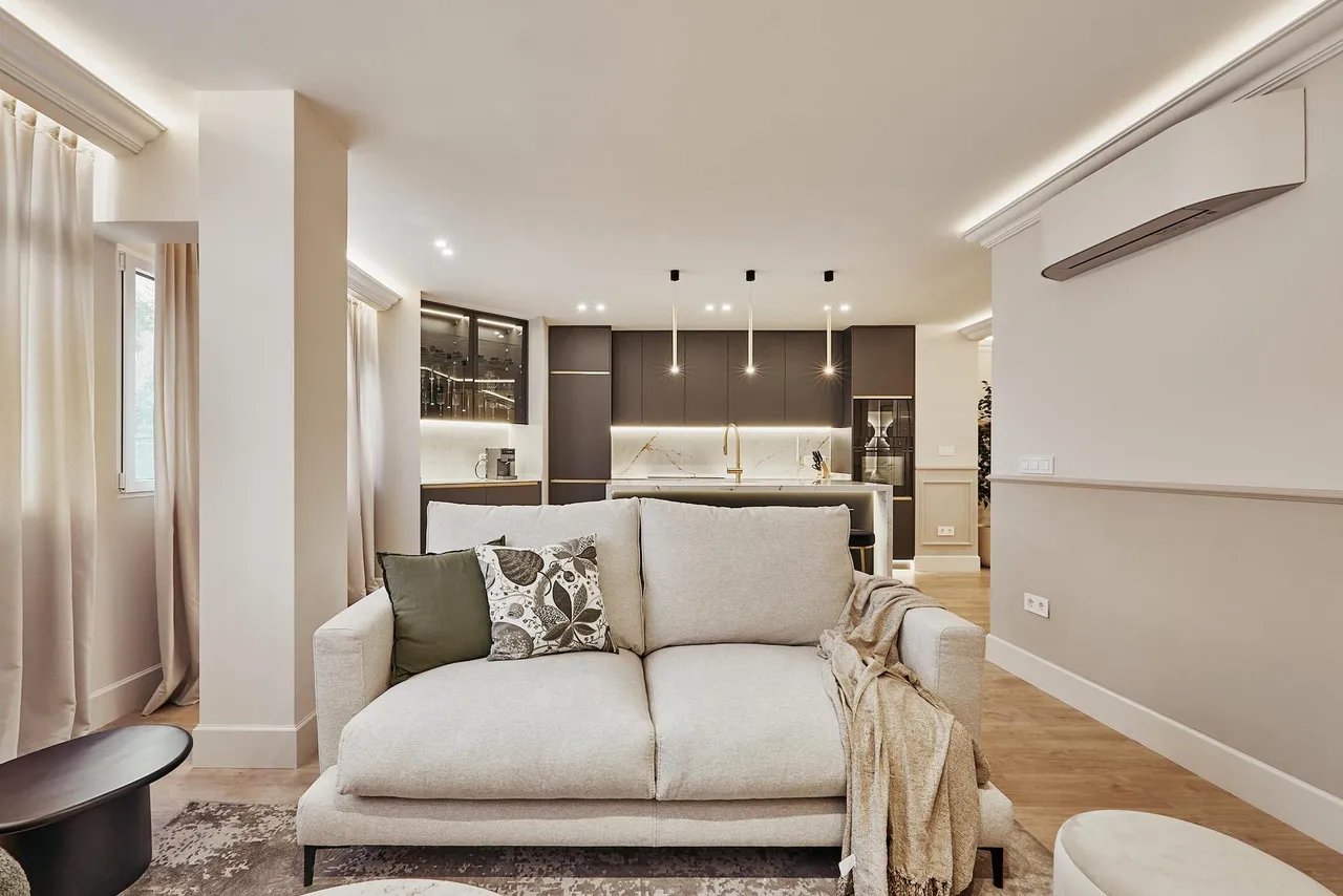 living - 150m² apartment for sale in Goya, Madrid - gallery - 4