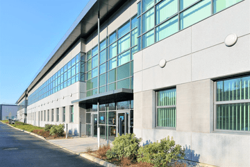 logistics - Light Industrial Premises / Offices For Rent - featured