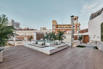living - Piso de 174m² con 301m² terraza en venta en Palacio, Madrid - featured