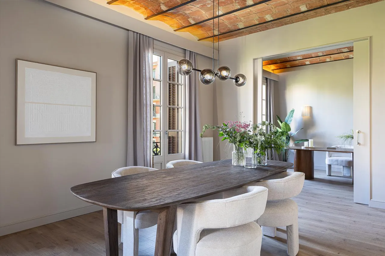 living - Piso de 189m² con 6m² terraza en venta en Eixample Derecho - gallery - 4