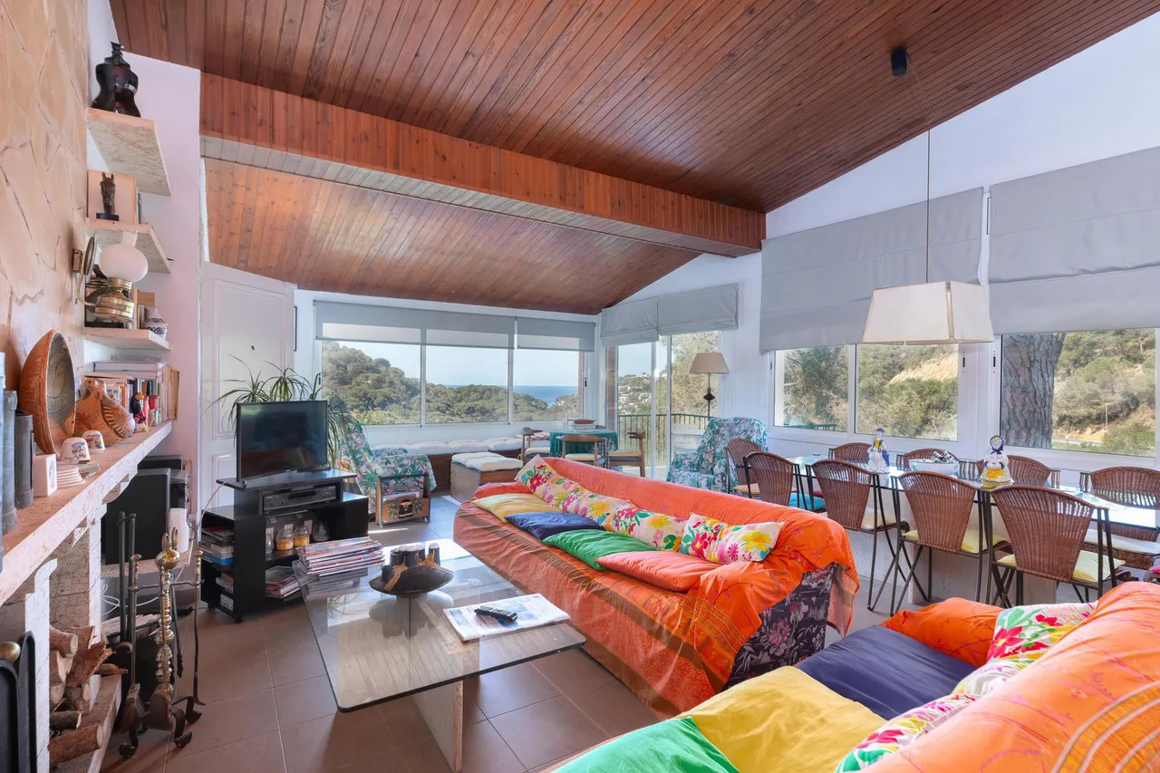 living - 354m² house / villa for sale in Lloret de Mar, Costa Brava - gallery - 10