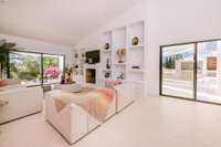living - 450m² house / villa for sale in Ibiza Town - gallery thumbnail - 3