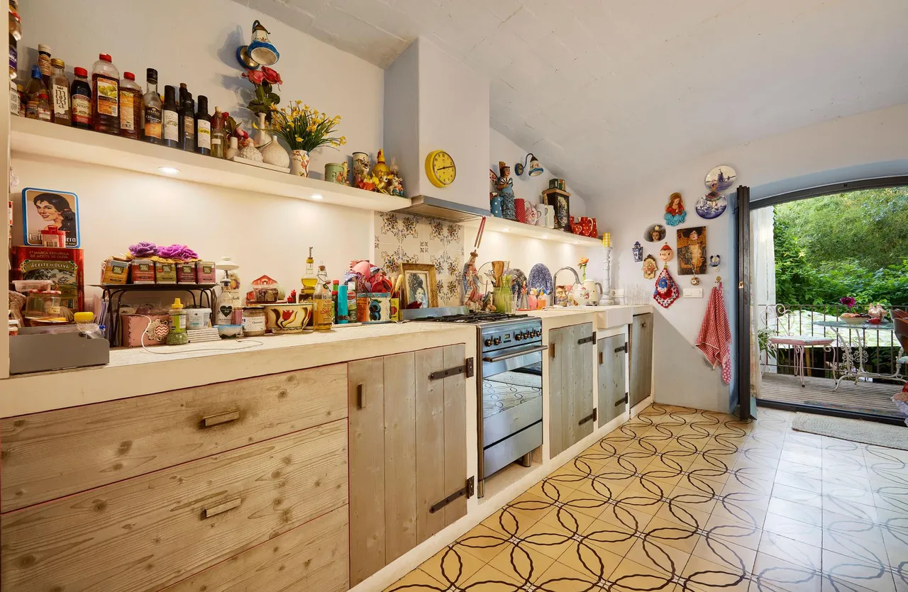 living - Casa rural de 2,200m² con 15,000m² de jardín en venta en Pla de l'Estany - gallery - 10