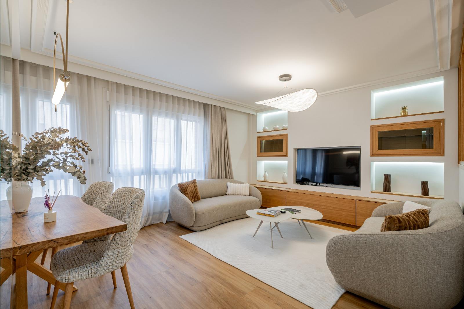 living - Piso de 103m² en alquiler en Recoletos, Madrid - featured